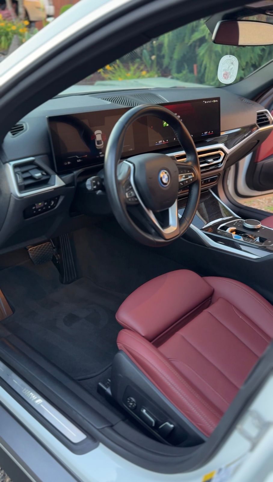 BMW front cabin, dash and console detailed